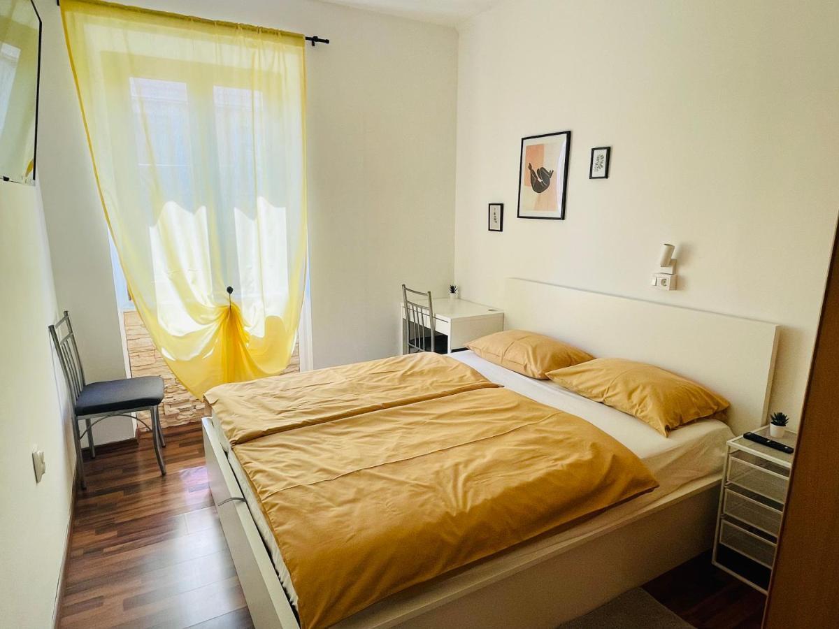 Apartman Three Queens Rijeka Bagian luar foto